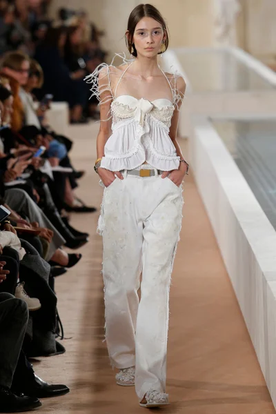 Look 34